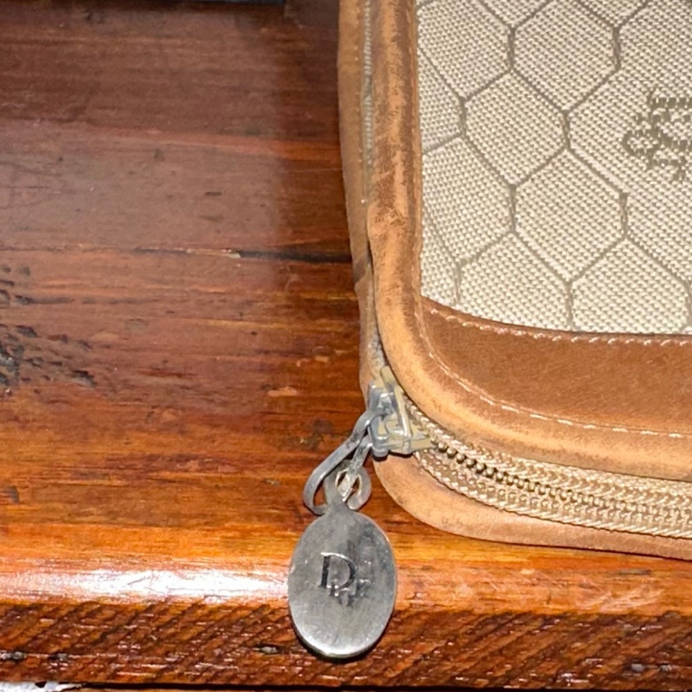 Christian Dior Clutch Honeycomb Clutch / Pouch - Picture 12 of 12